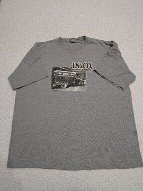 Vintage Levi Strauss & Co. graphic t-shirt 🇺🇸